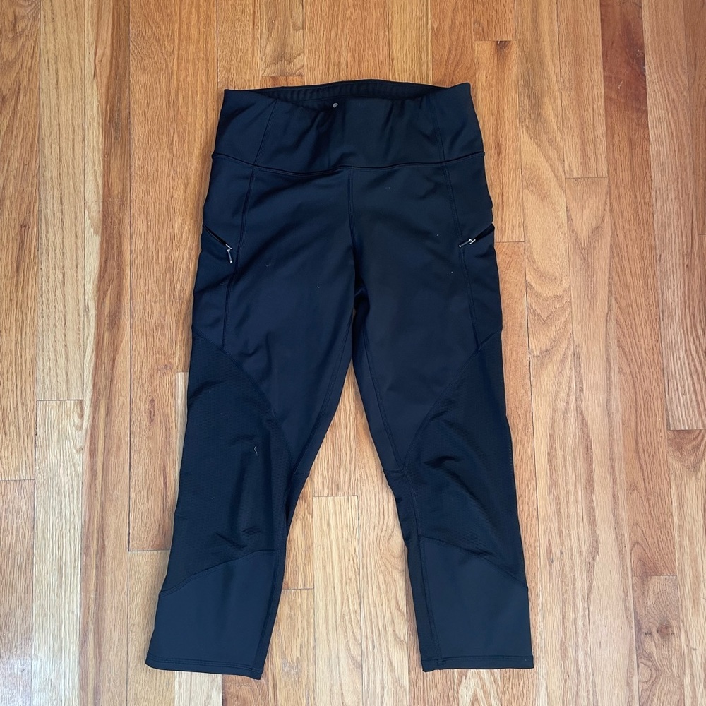 Athleta Contender Capri - Size Small - Black